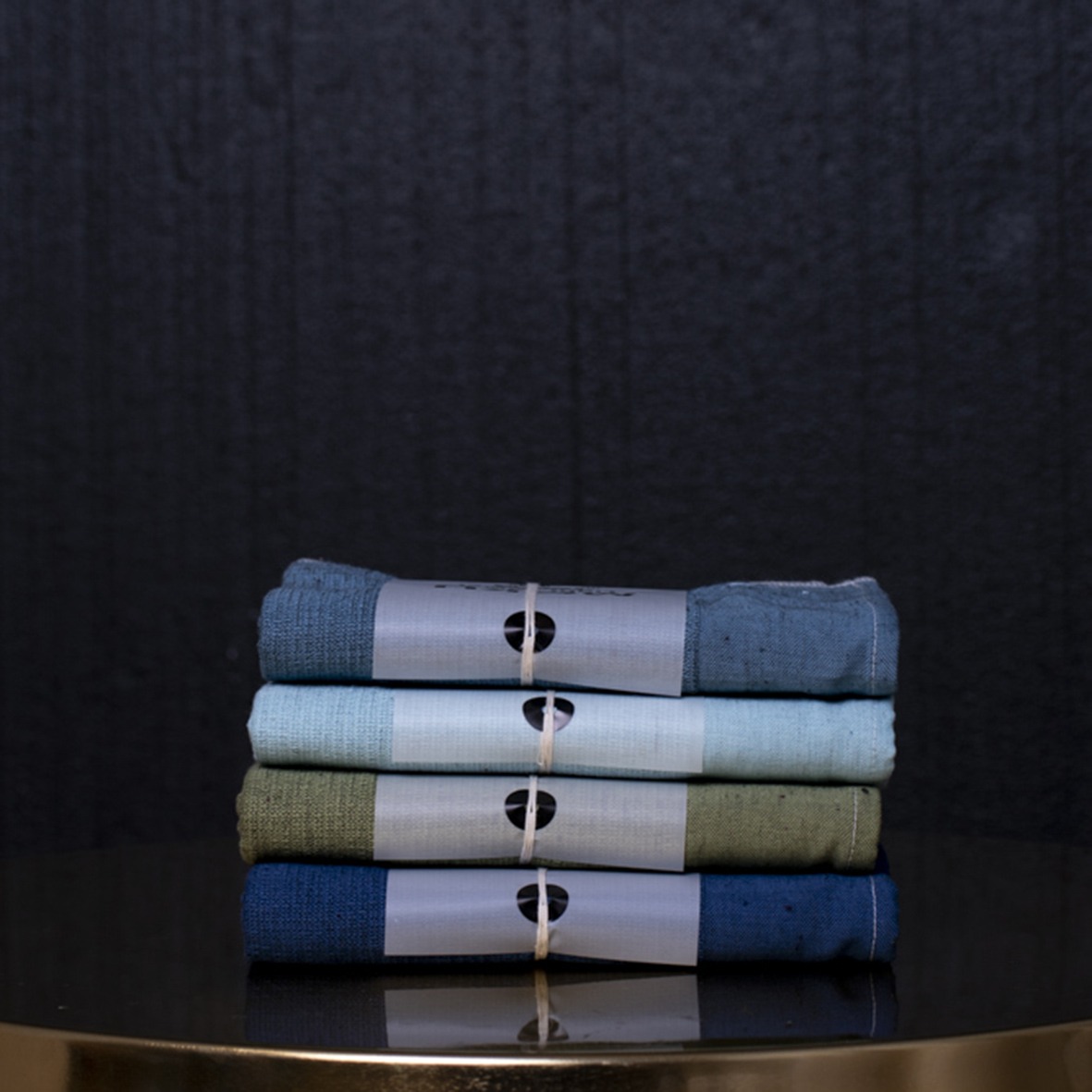 Pieni petrolinvärinen moku-pyyhe - Image 4