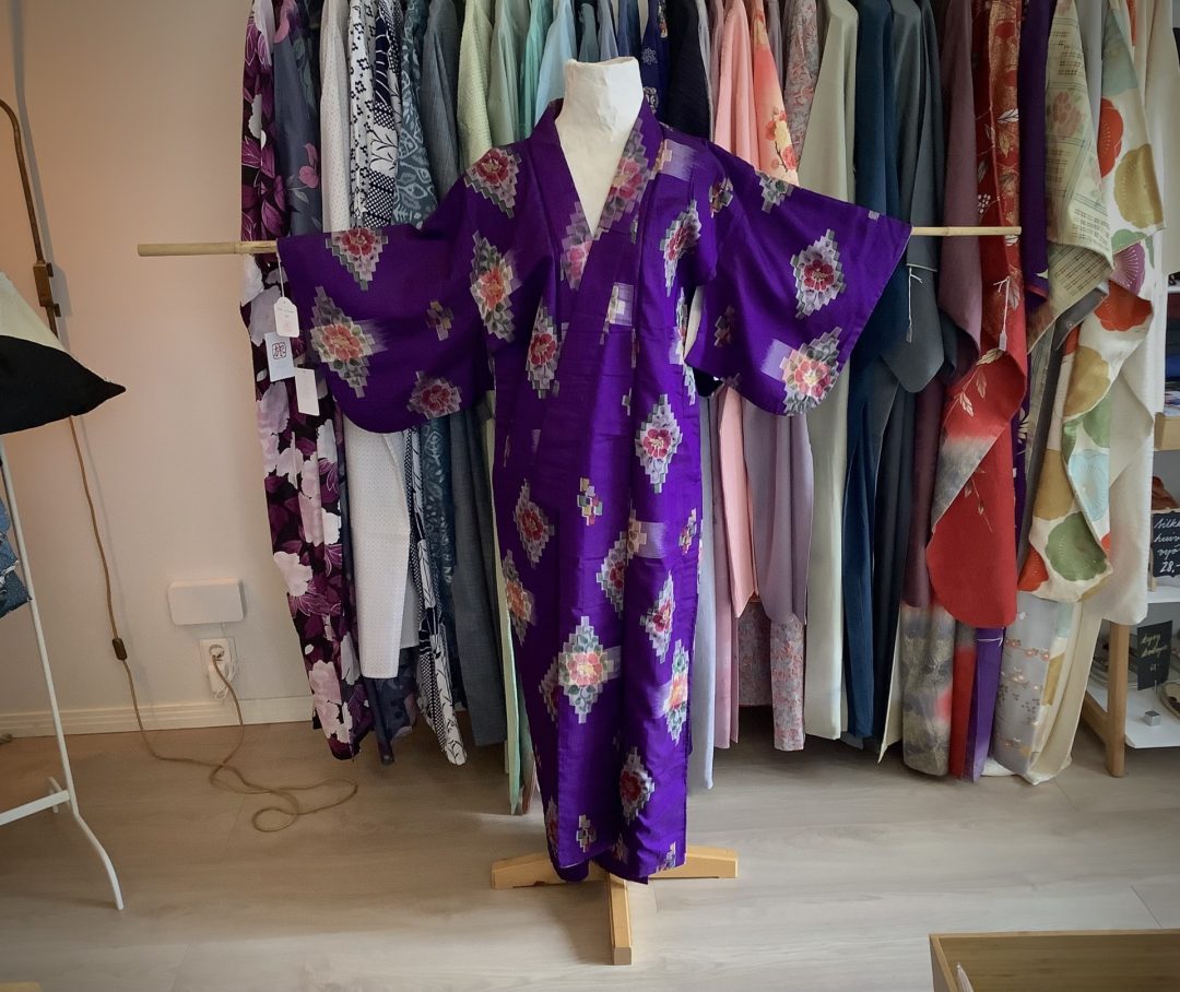 Violetti, ornamenttikuvioitu meisen-kimono #514