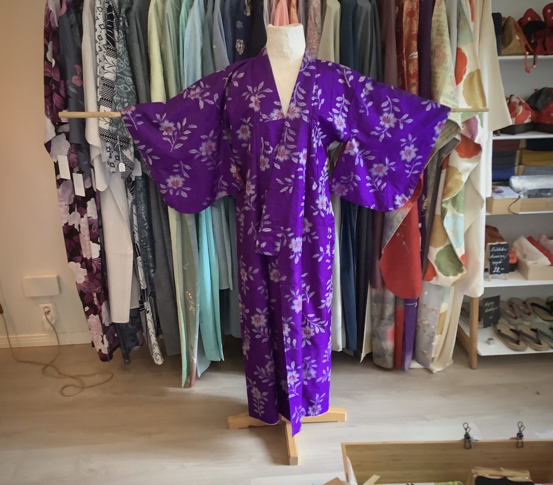Kukikas, violetti meisen-kimono #512