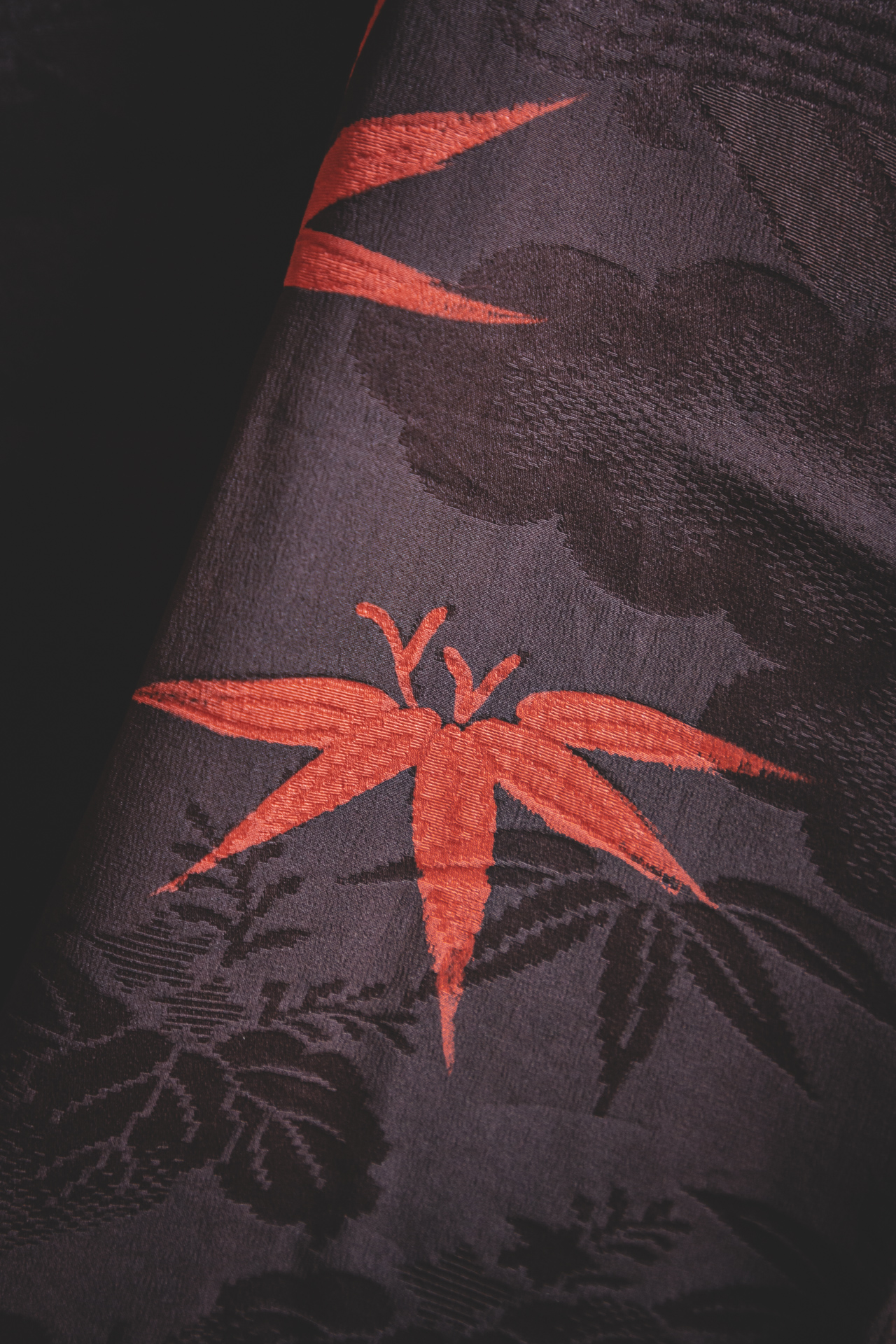 Musta michiyuki punaisilla bambunlehdillä #165 - Image 5