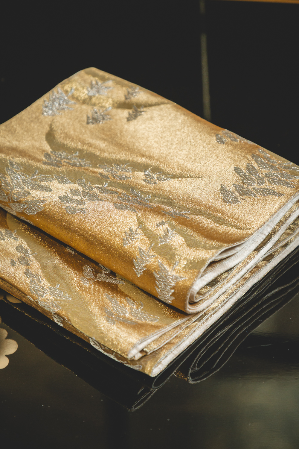 Kultainen fukuro-obi hopeisilla puilla #607 - Image 2