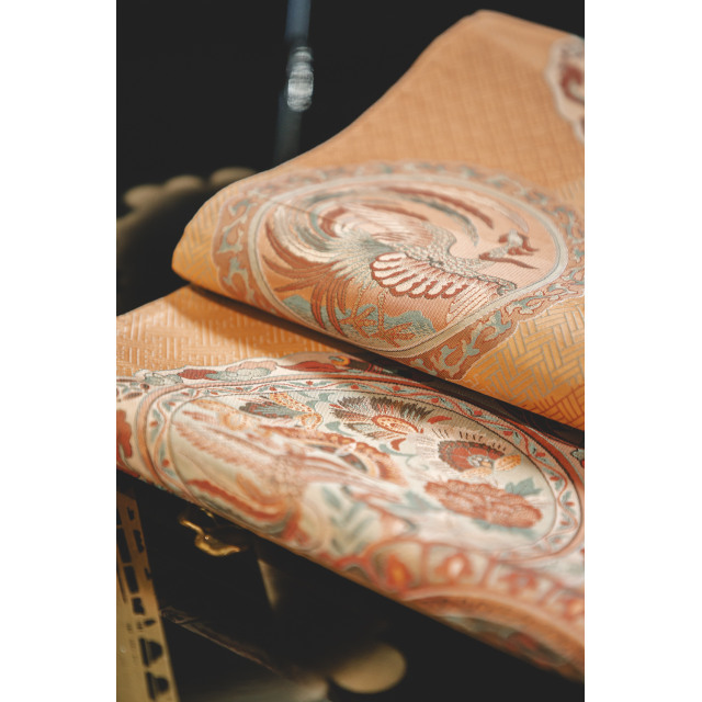 Pehmeän oranssi fukuro-obi feenikslinnuilla #608