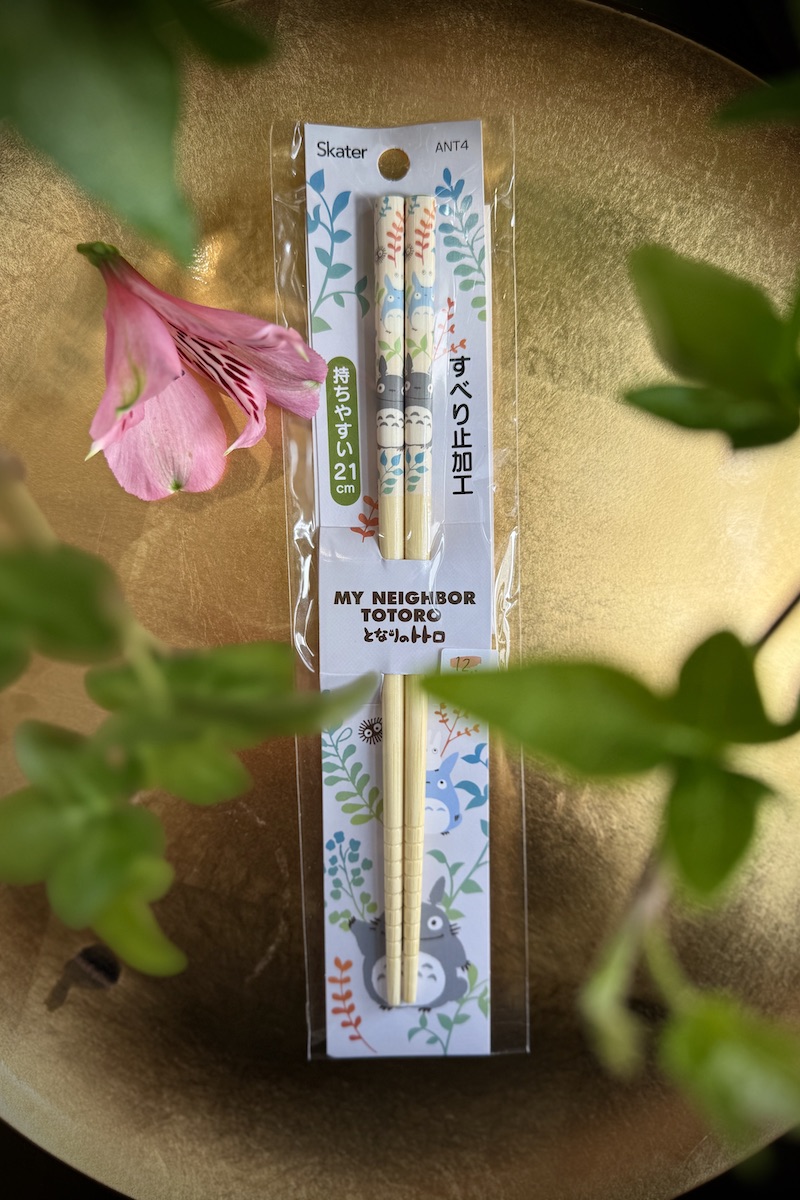 Aikuisten Totoro-syömäpuikot - Image 5