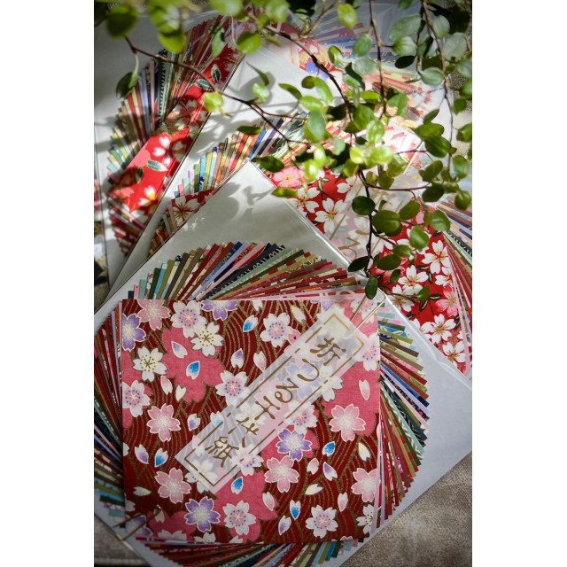 Perinteinen origamipaperi