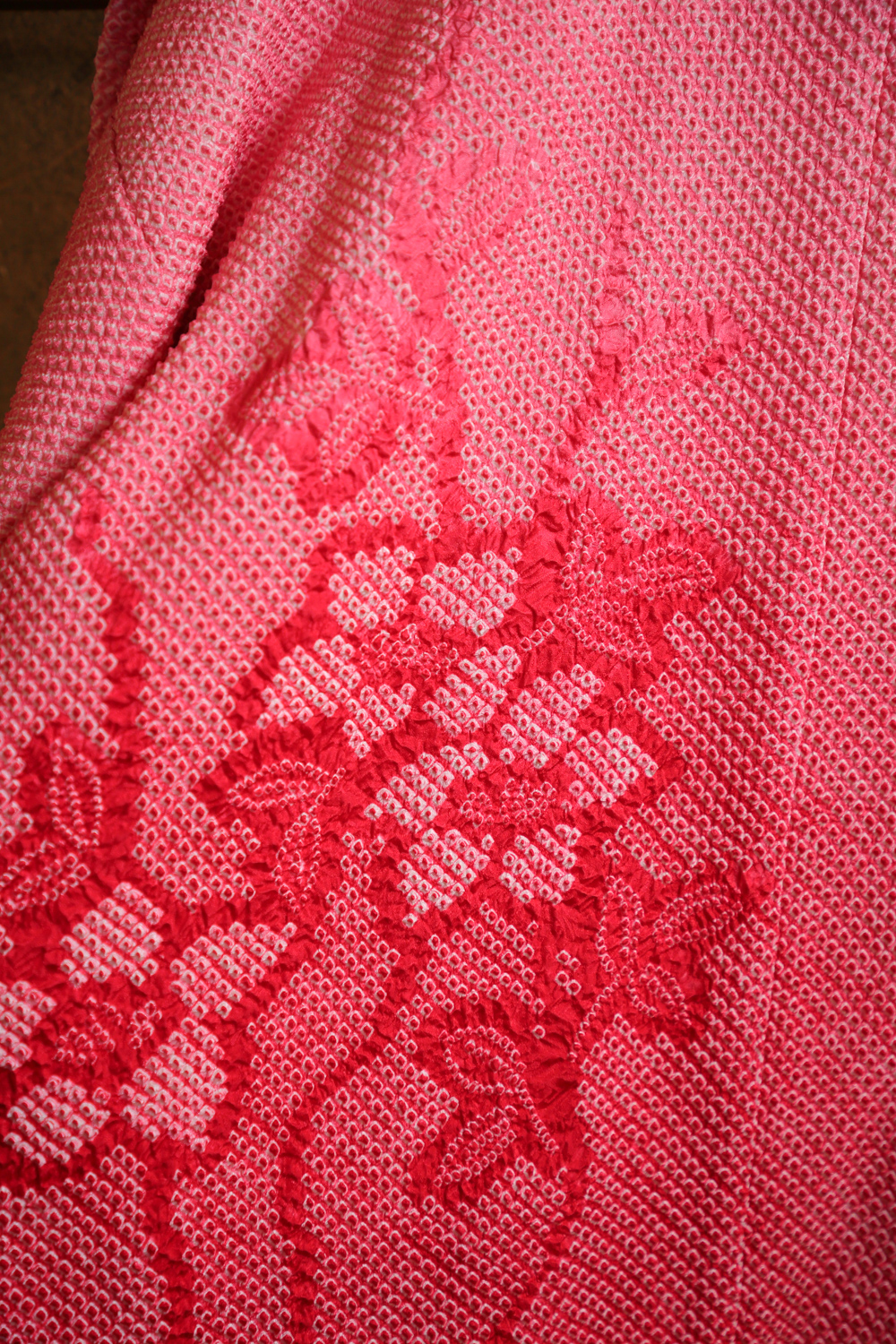 Pinkki solmuvärjätty haori kukkaköynnöksillä #211 - Image 5