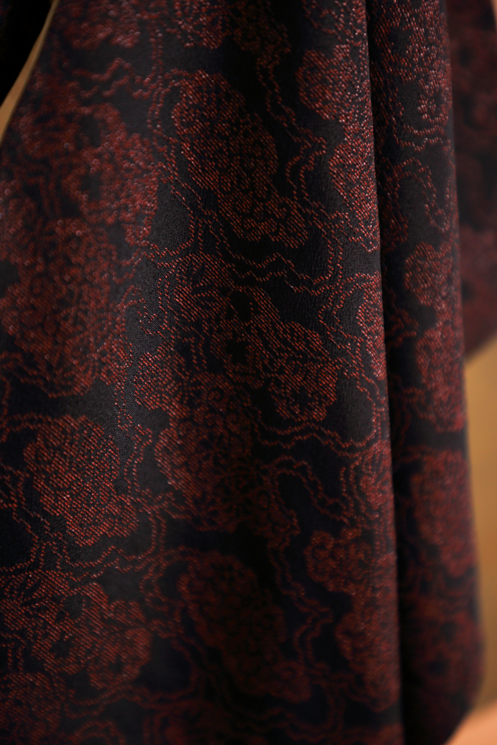 Musta michiyuki tummanpunaisella pilvikuviolla #207 - Image 6