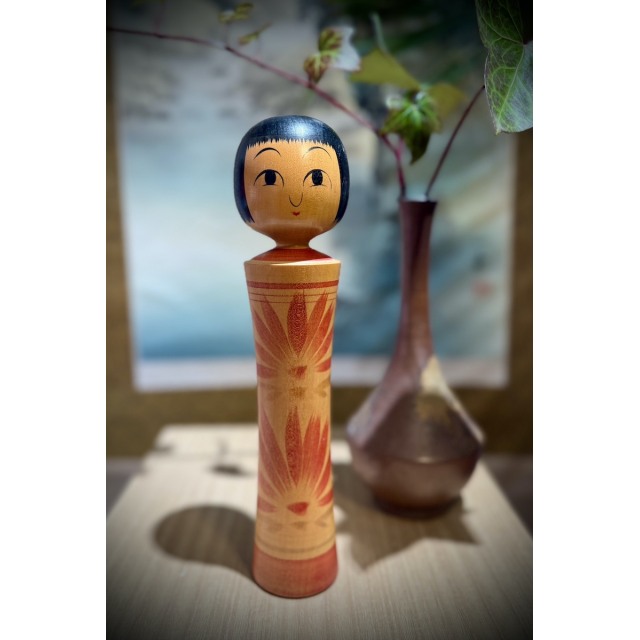Polkkatukkainen kokeshi #808