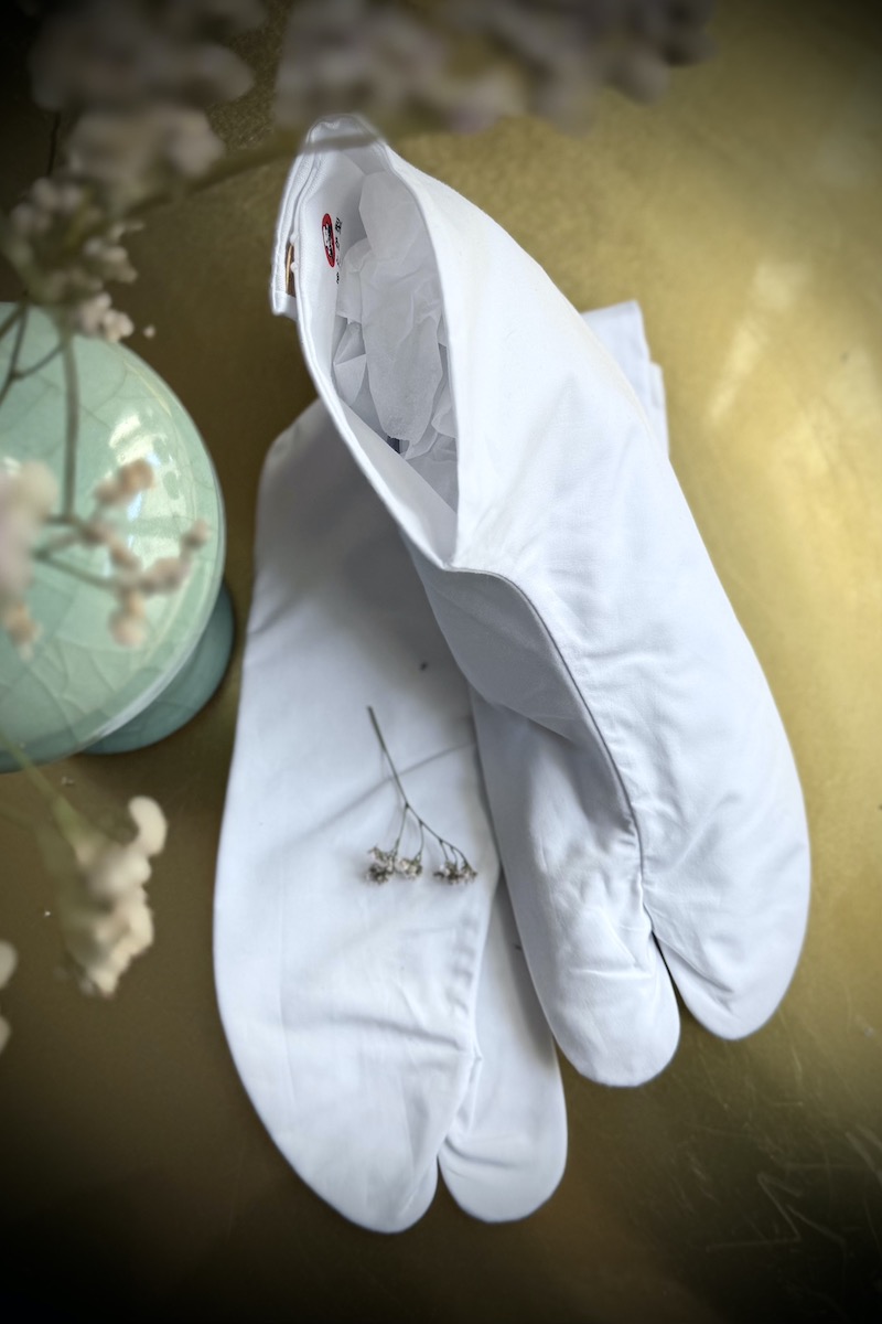 Tabi-sukat (valkoinen)