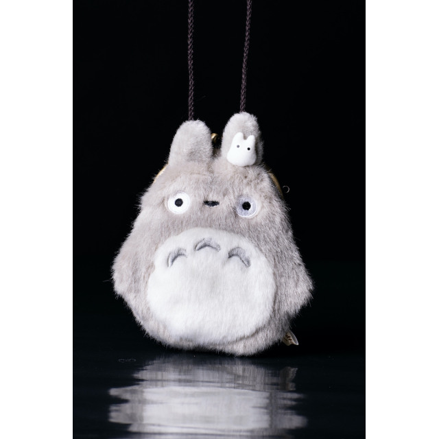 Totoro-kukkaro nyörillä